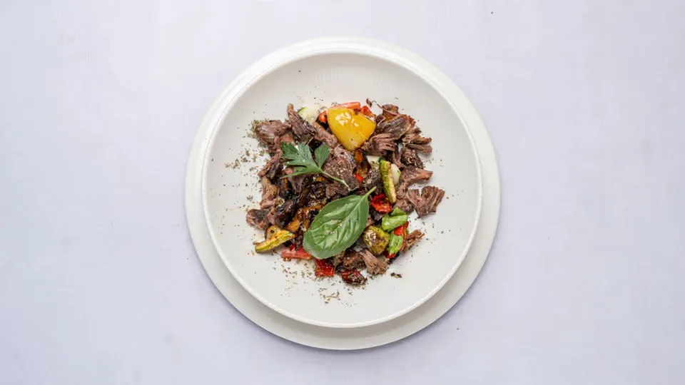 Sallatë Viçi — Momento Restaurant, Ferizaj